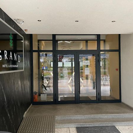 Bačka Palanka Grand Hotel&Restaurant מראה חיצוני תמונה